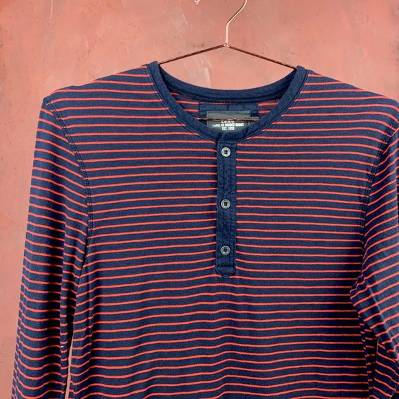 Pack of 2 Medium T-Shirts / Long Sleeve T-Shirts /  Medium Christmas T-Shirts / - Picture 6 of 7